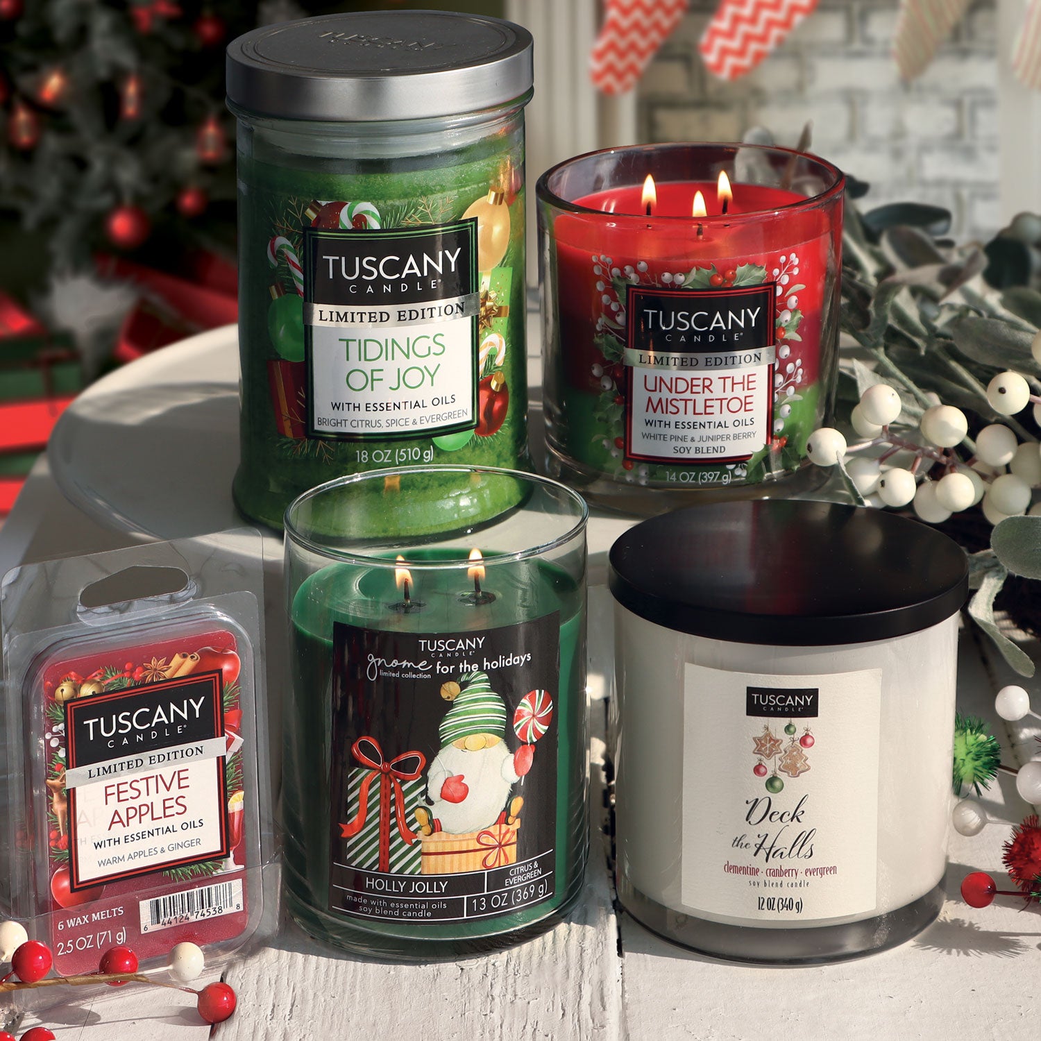Tuscany Candle's Festive Apples Scented Wax Melt (2.5 oz) holiday candle collection.