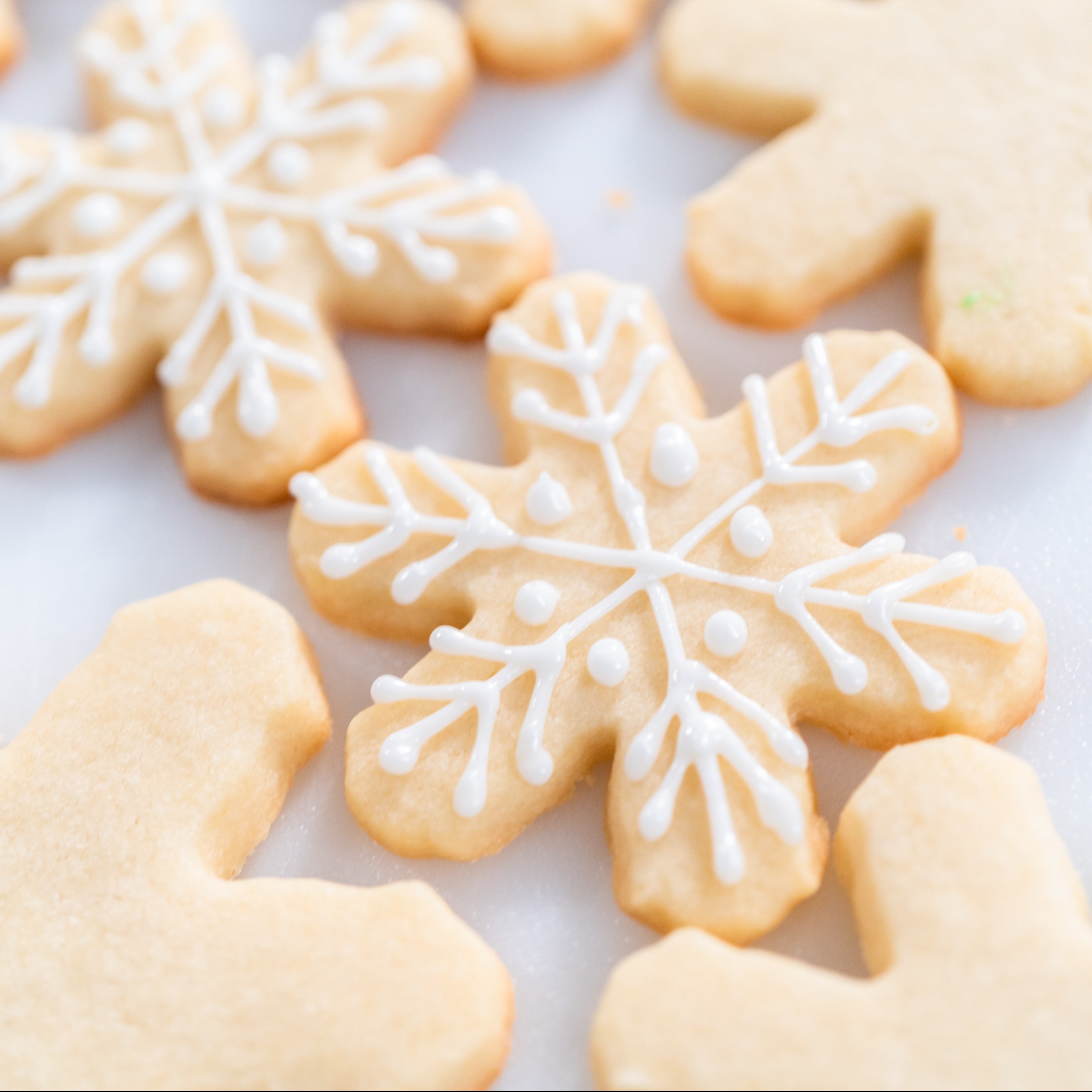 Santa's favorite christmas cookies are the inspiration for this wax melt tar bar
