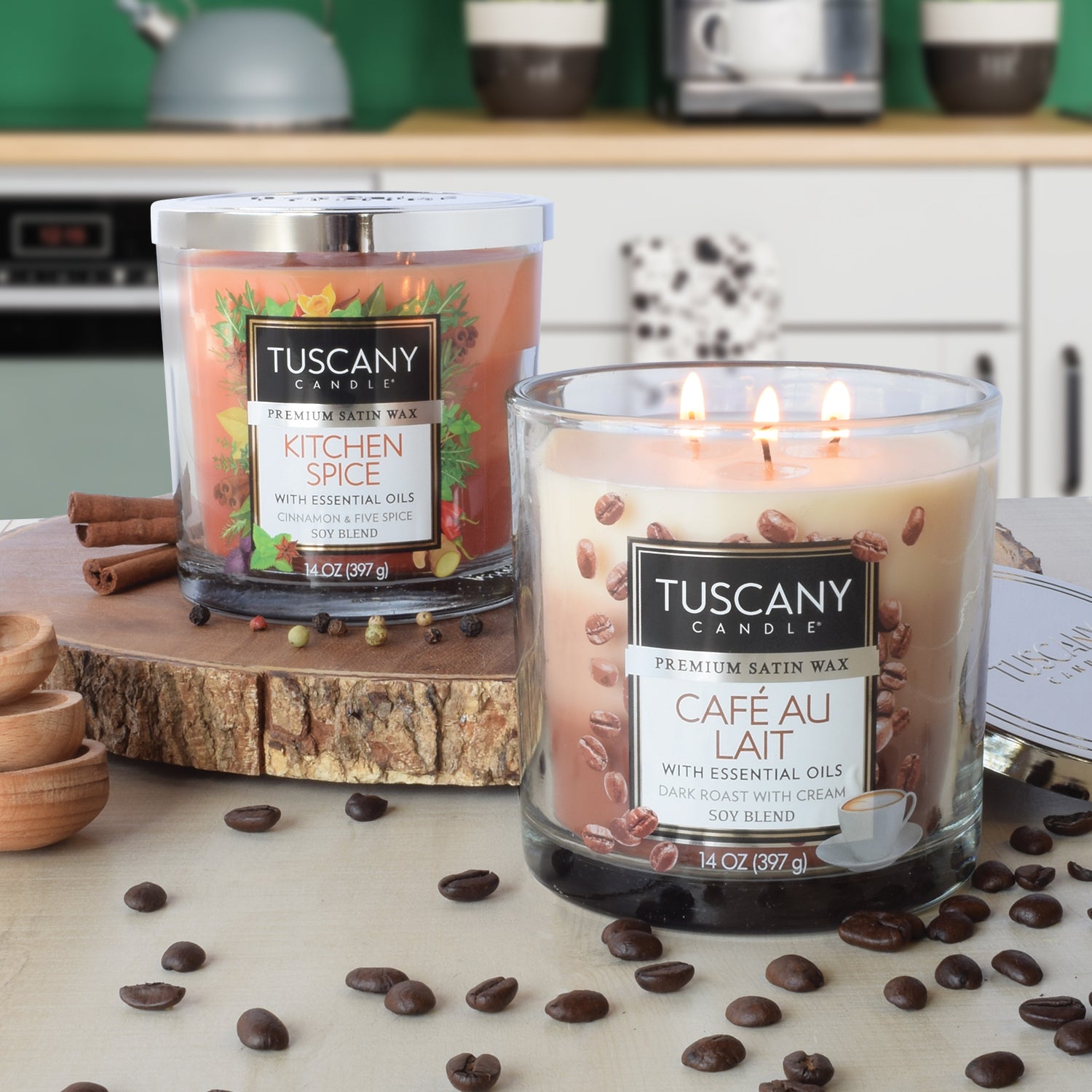 A mesmerizing Tuscany Candle Café Au Lait Long-Lasting Scented Jar Candle (14 oz) reminiscent of a cozy cafe au lait experience.