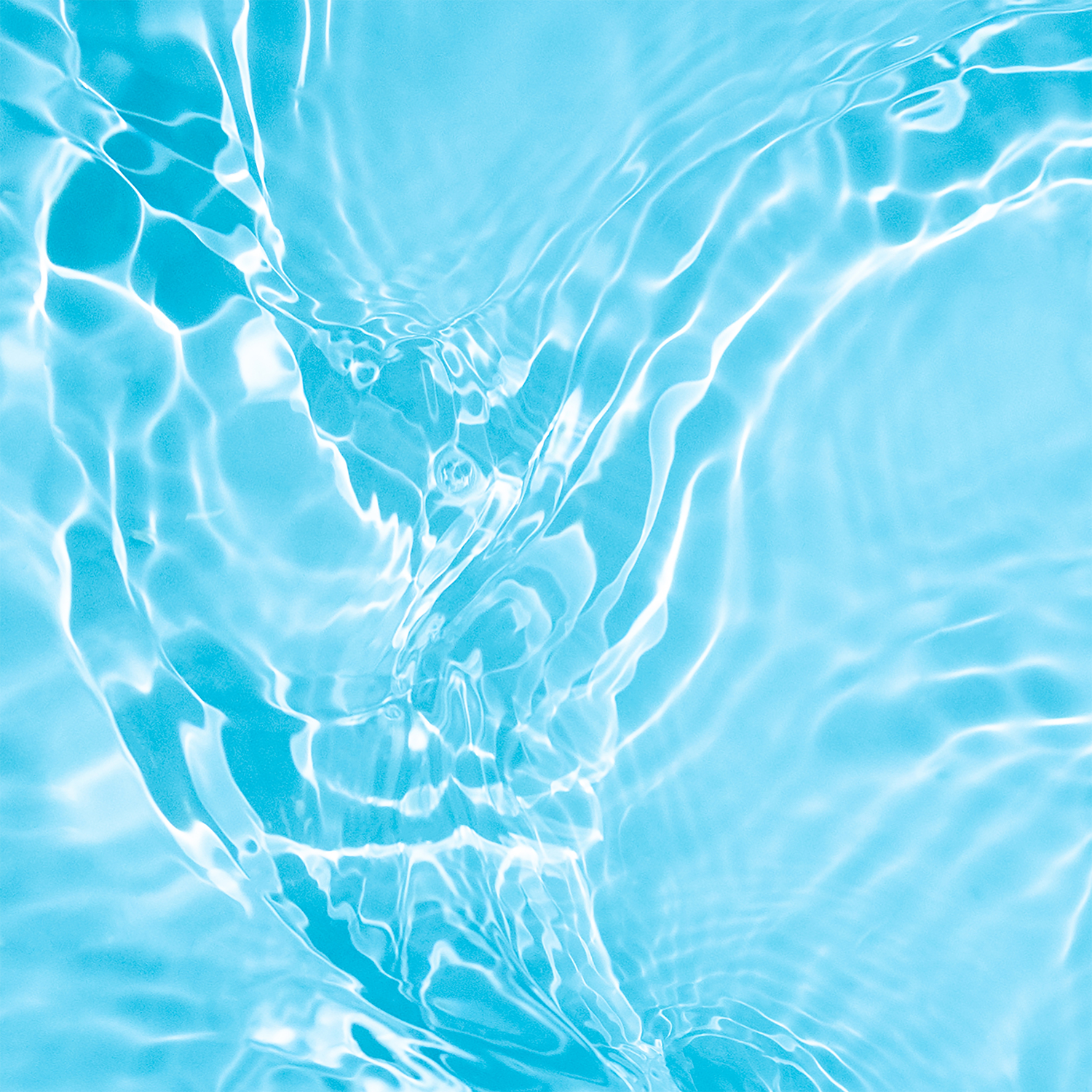 Sunlight casts wavy reflections on clear blue water, evoking the fresh, fruity scent of Tuscany Candle® SEASONAL Firecracker Pop: Raspberry, Lemon & Cherry Scented Spring Wax Melt (2.5 oz).