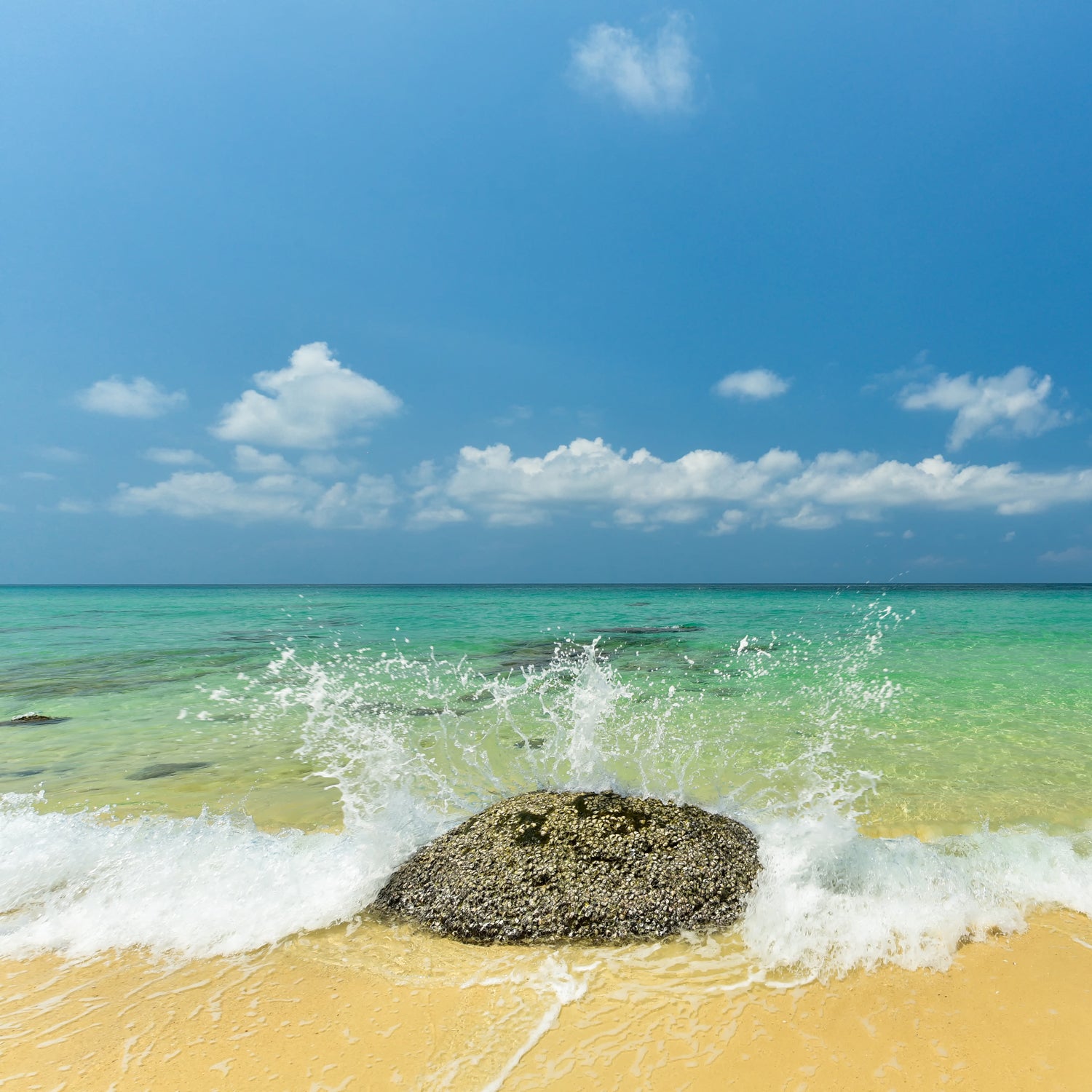 A tropical beach - inspiration for our "Stress-Free" wax melt bar